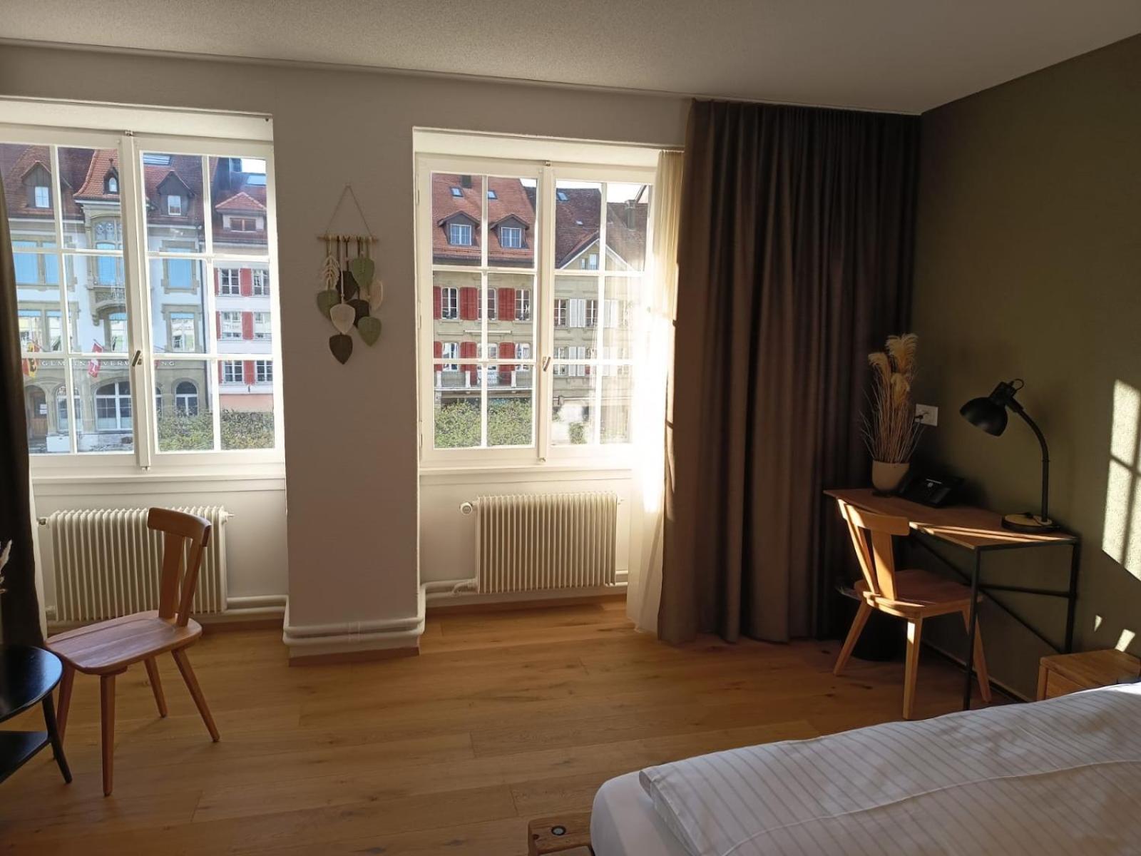 Hotel Restaurant Krone Aarberg Eksteriør billede