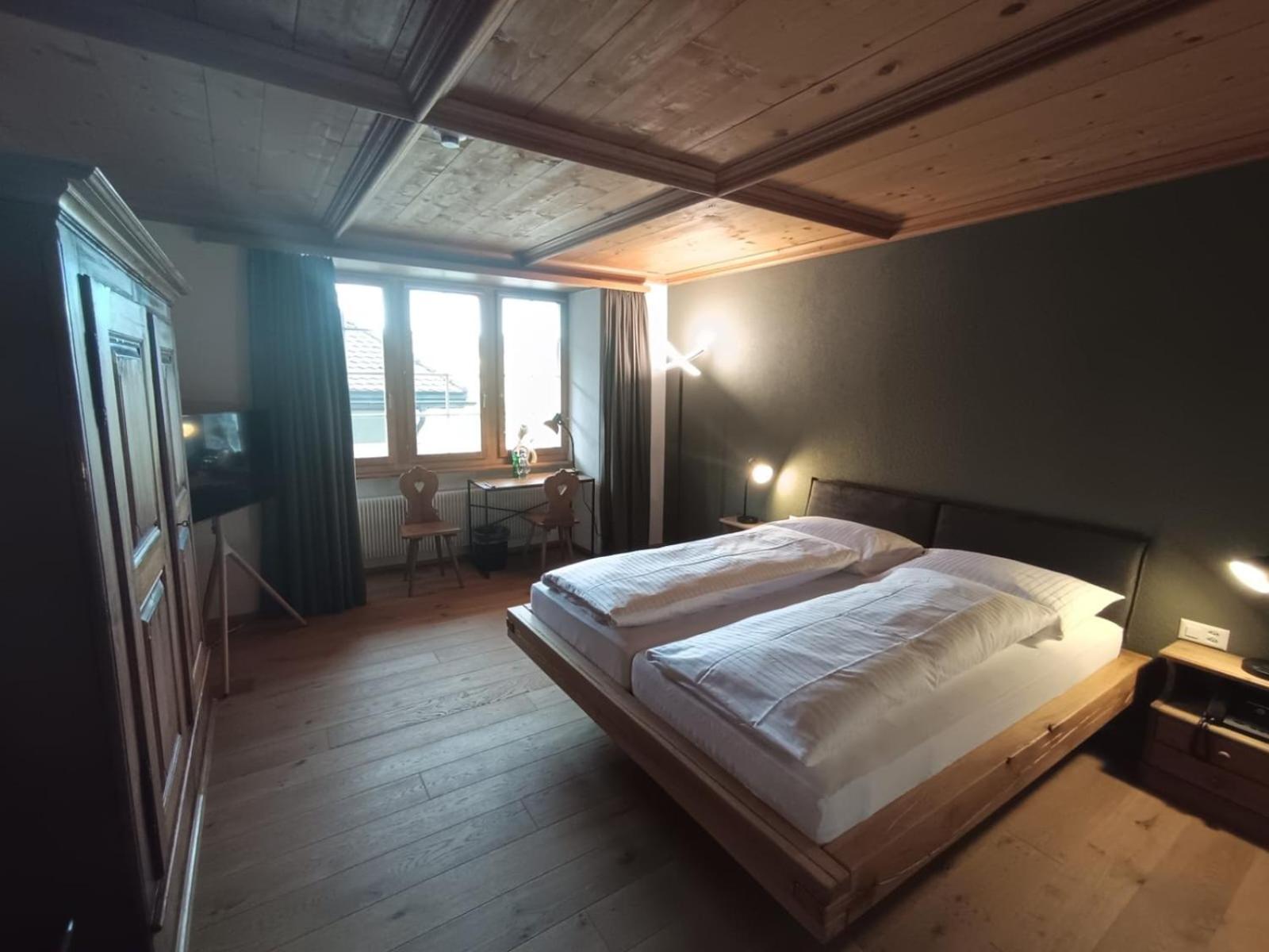 Hotel Restaurant Krone Aarberg Eksteriør billede
