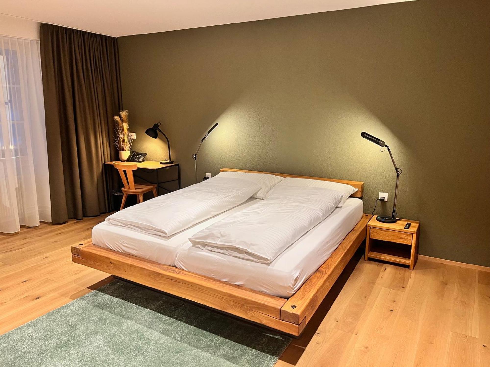 Hotel Restaurant Krone Aarberg Eksteriør billede
